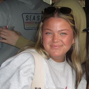 Meet your Posher, Brooke
